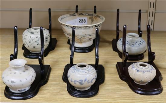 Annamese 15th Century Hoi An Ex Lammers pottery & stands